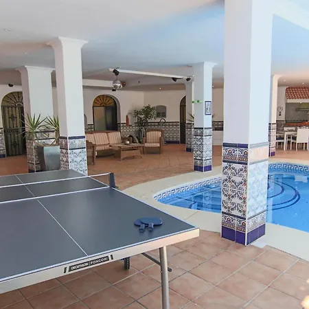 Tess El Oasis Villa