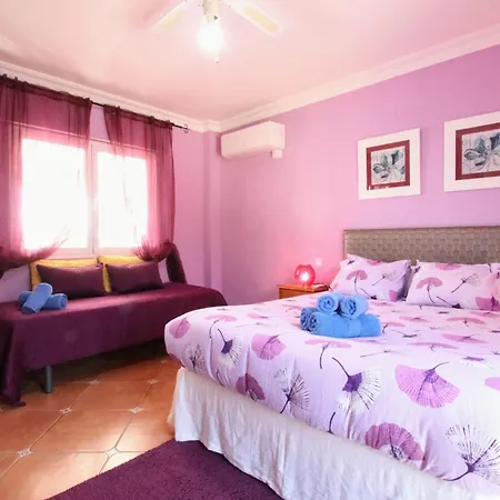 Tess El Oasis Villa *