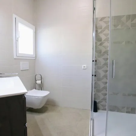 Tess El Oasis Villa